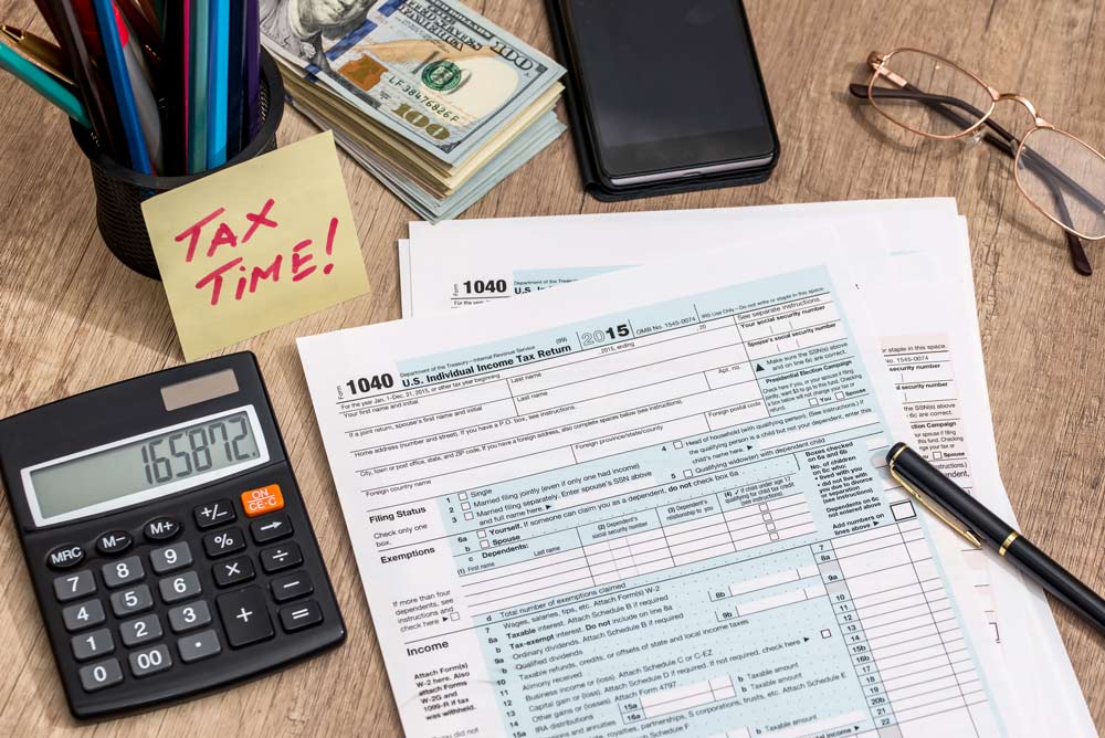 Work phone taxes: are they deductible?