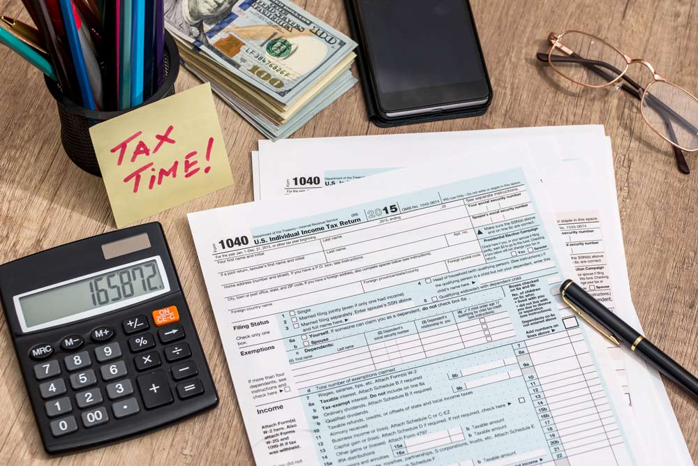 Read more about the article Work phone taxes: Are they deductible?